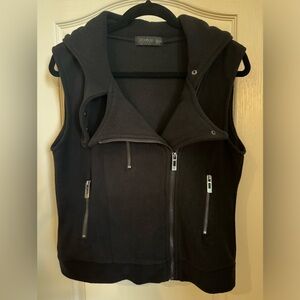 Women’s fleece vest